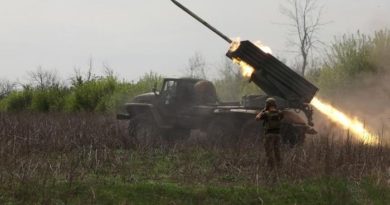 Ukraine căng mình lập ‘phòng tuyến thép’ trước các đợt tấn công ồ ạt của Nga