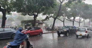 Cảnh báo dông lốc, mưa đá, mưa lớn cục bộ ở Hà Nội