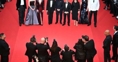 Thảm đỏ Liên hoan phim Cannes 2024: Chú chó Messi tạo dáng gây sốt