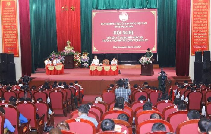 Đại tướng Lương Cường tiếp xúc cử tri huyện miền núi ở Thanh Hóa