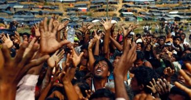 Giao tranh ác liệt tại Rakhine, hàng chục nghìn người Rohingya phải di dời