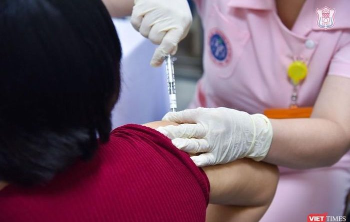 Việt Nam không nhập vaccine Astra gần 1 năm nay, người tiêm đều đã qua thời gian có thể đông máu